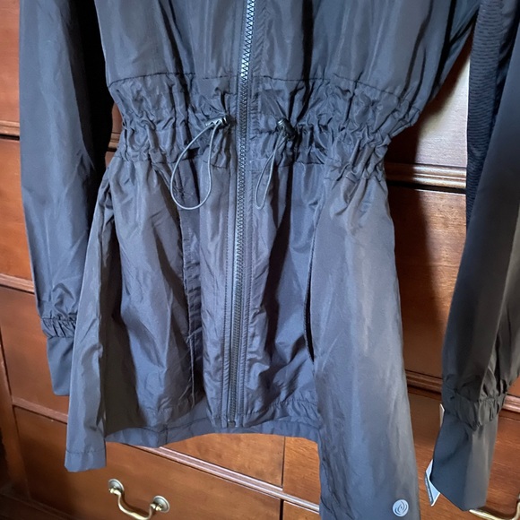 NWT • APANA Brand • Black Women's Hooded Jacket w Thumb Holes • Activewear - Picture 5 of 16